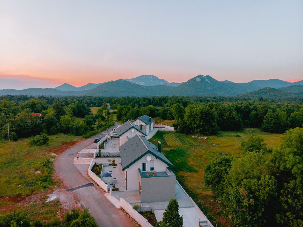 Degenia Velebitica Villa Lovinac  Bagian luar foto