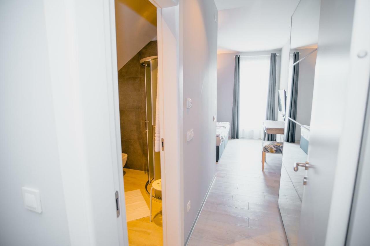 Degenia Velebitica Villa Lovinac  Bagian luar foto