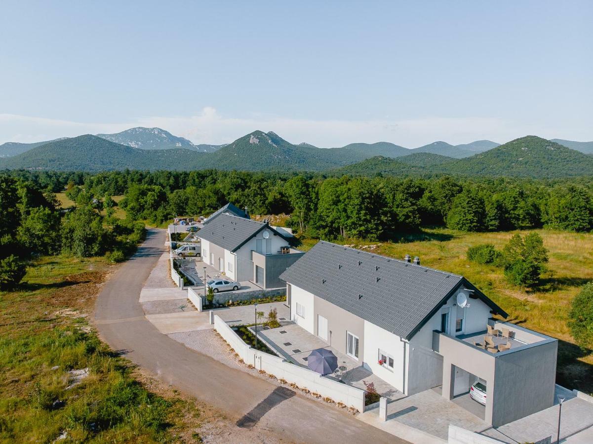 Degenia Velebitica Villa Lovinac  Bagian luar foto
